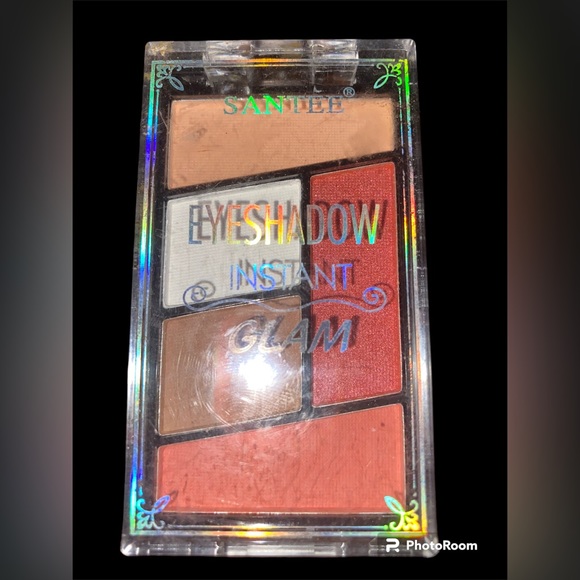 Makeup Lot (4 items) - Picture 5 of 9